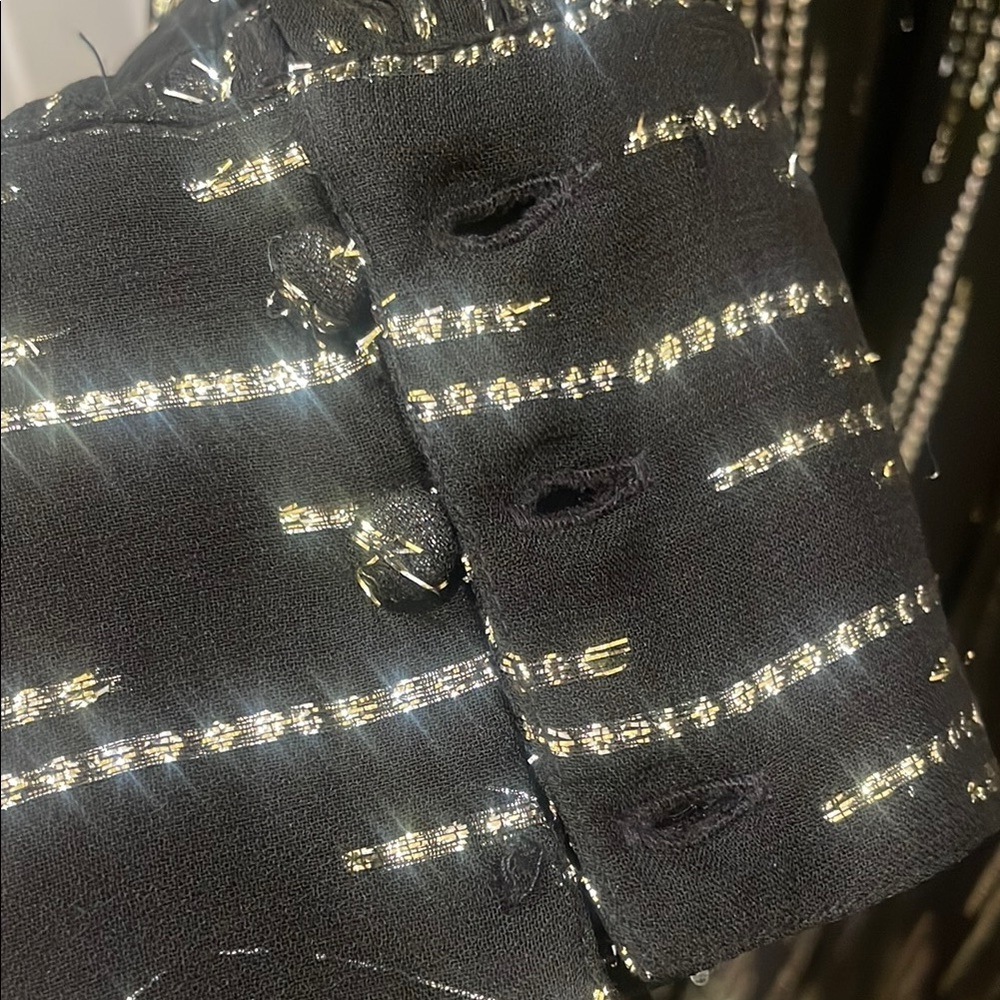 Black and Gold Plunge Neck Bishop Sleeve Evening Dress - Picture 5 of 15
